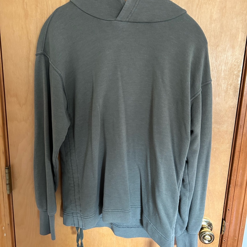 Oversized Hooded Pullover in Olive Green